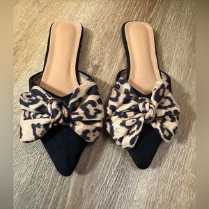 NWOT Leopard Print Bow Black Mules